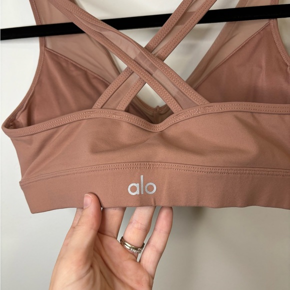 Alo Yoga Entice Mesh Cross-Back Sports Bra in Rosewater Size Small - Picture 4 of 5